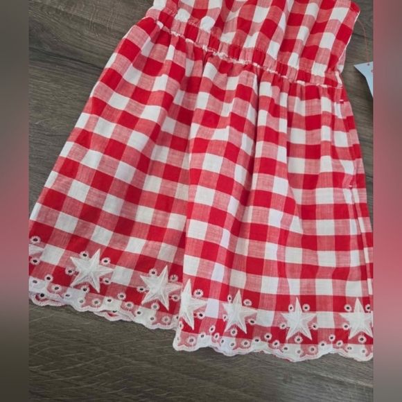 Girls red + white gingham dress size 4/5 NWT - Picture 2 of 3